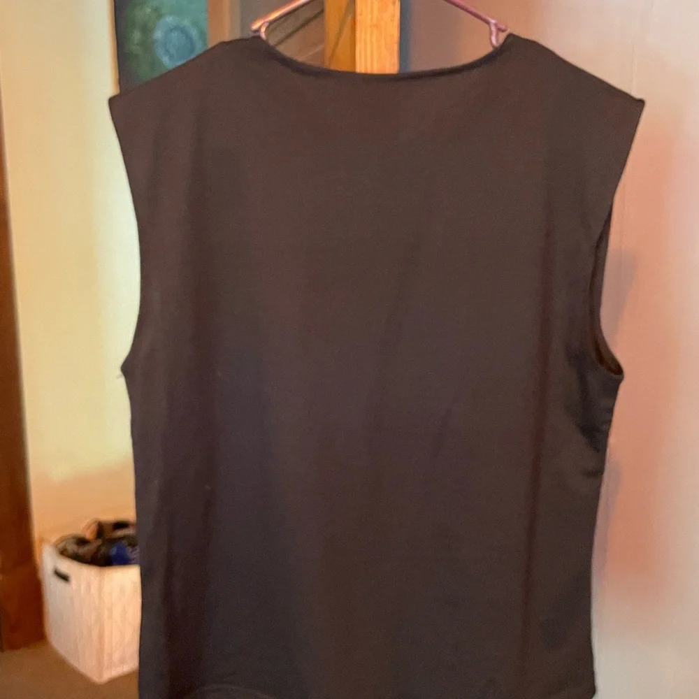 Tank top - Picture 3 of 3